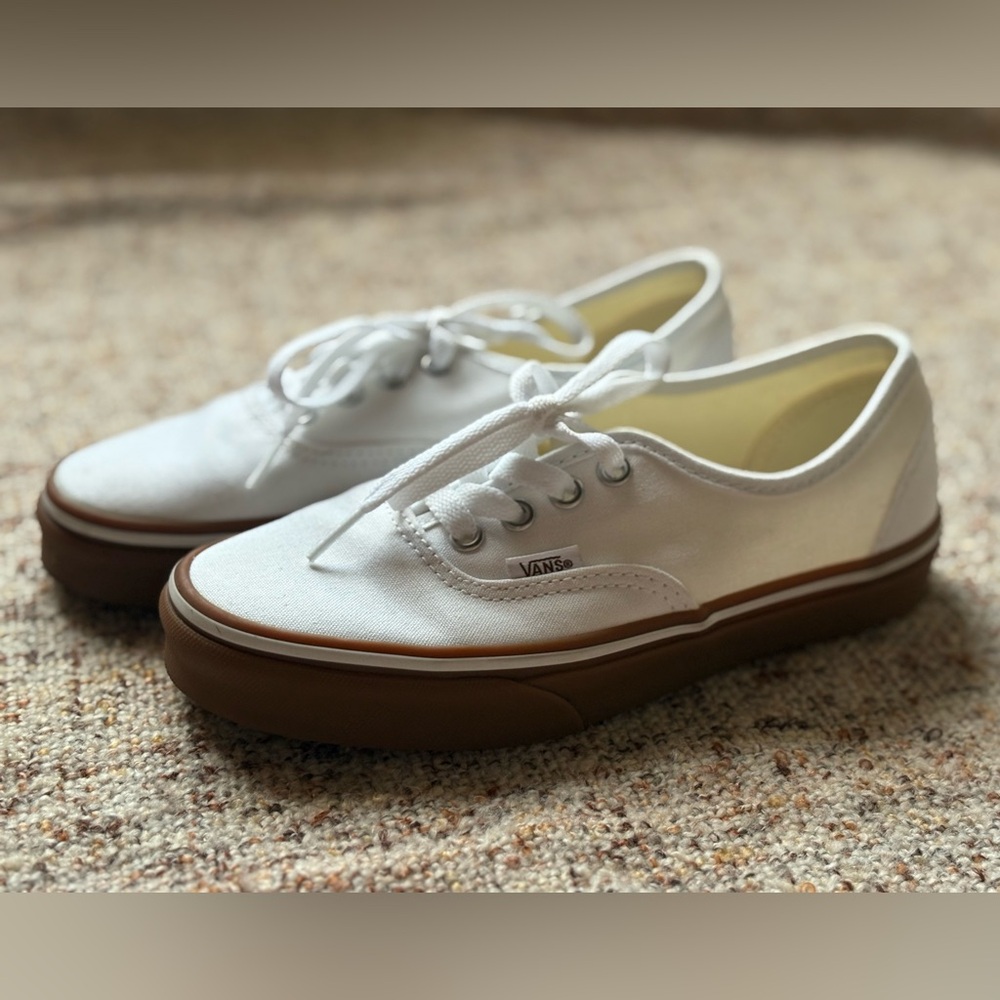 🤍🤎Vans white with brown sole🤎🤍